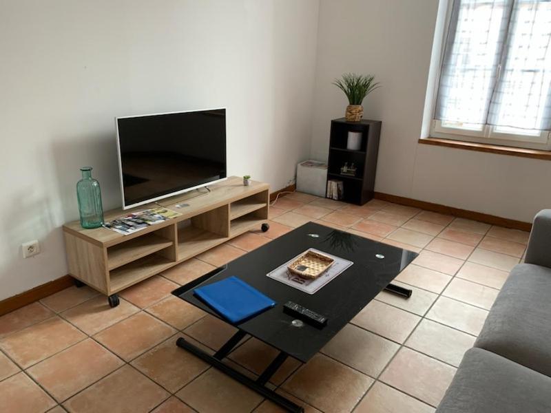 Appartement Avec Terrasse Жьен Экстерьер фото