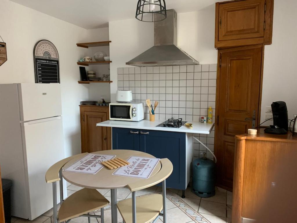 Appartement Avec Terrasse Жьен Экстерьер фото