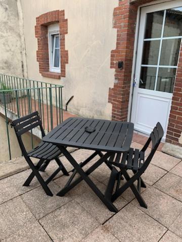 Appartement Avec Terrasse Жьен Экстерьер фото